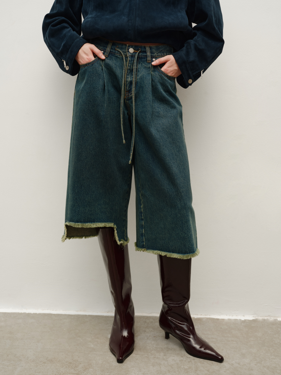 做旧牛漆皮尖头极简风工装小猫跟长靴宽筒复古骑士靴