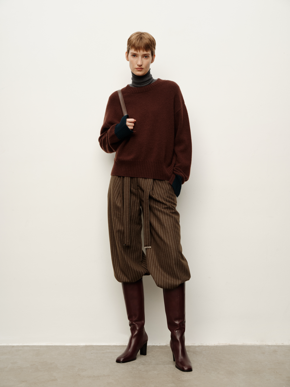 Vintage Style Round-Toe Full-Grain Leather High Knee Boots with Block Heel, Equestrian-Inspired Design