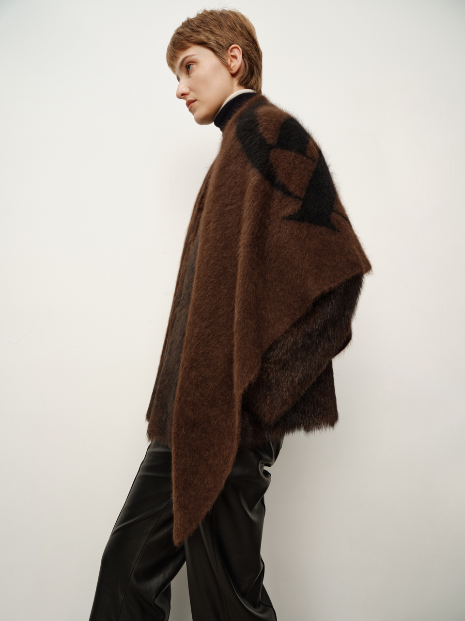 Runway Edition Tibetan Plateau Traceable Yak Down Logo Series Triangle Scarf & Large Shawl