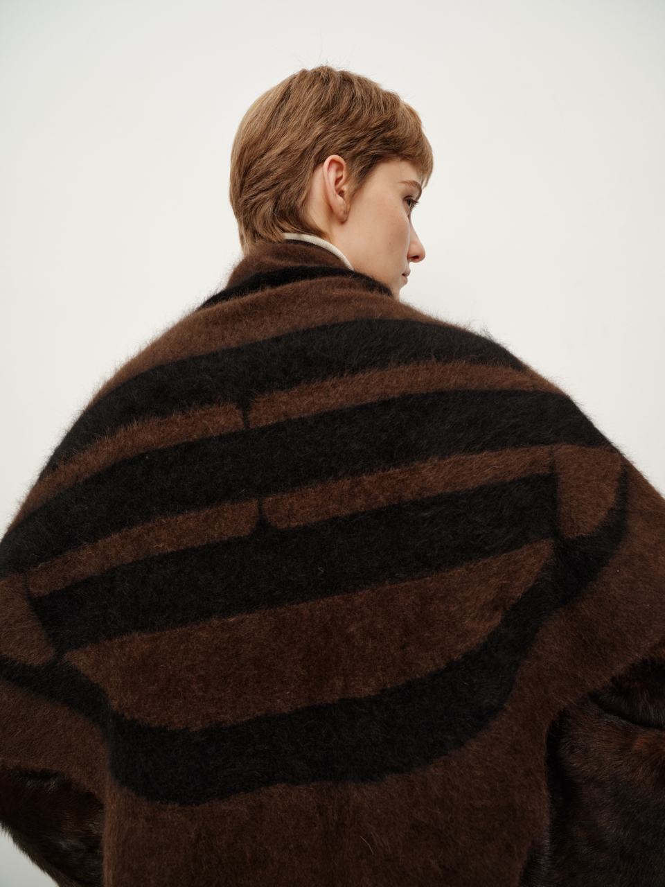 Runway Edition Tibetan Plateau Traceable Yak Down Logo Series Triangle Scarf & Large Shawl