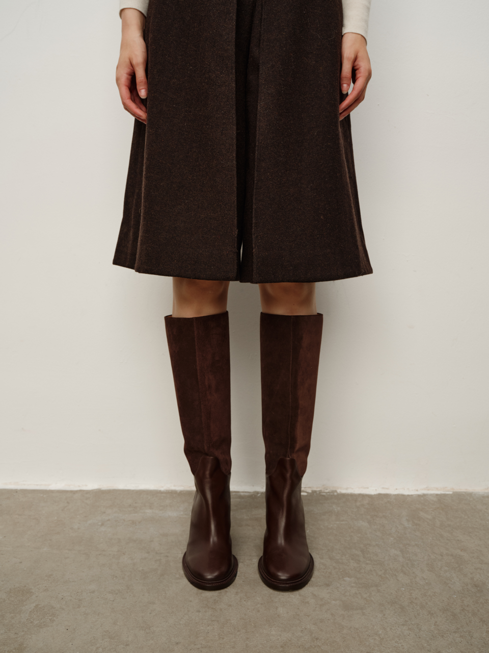 Suede Patchwork Round-Toe Chunky Heel 7cm Ebony Brown Knee-High Boots, Wide-Calf Vintage Riding Boots