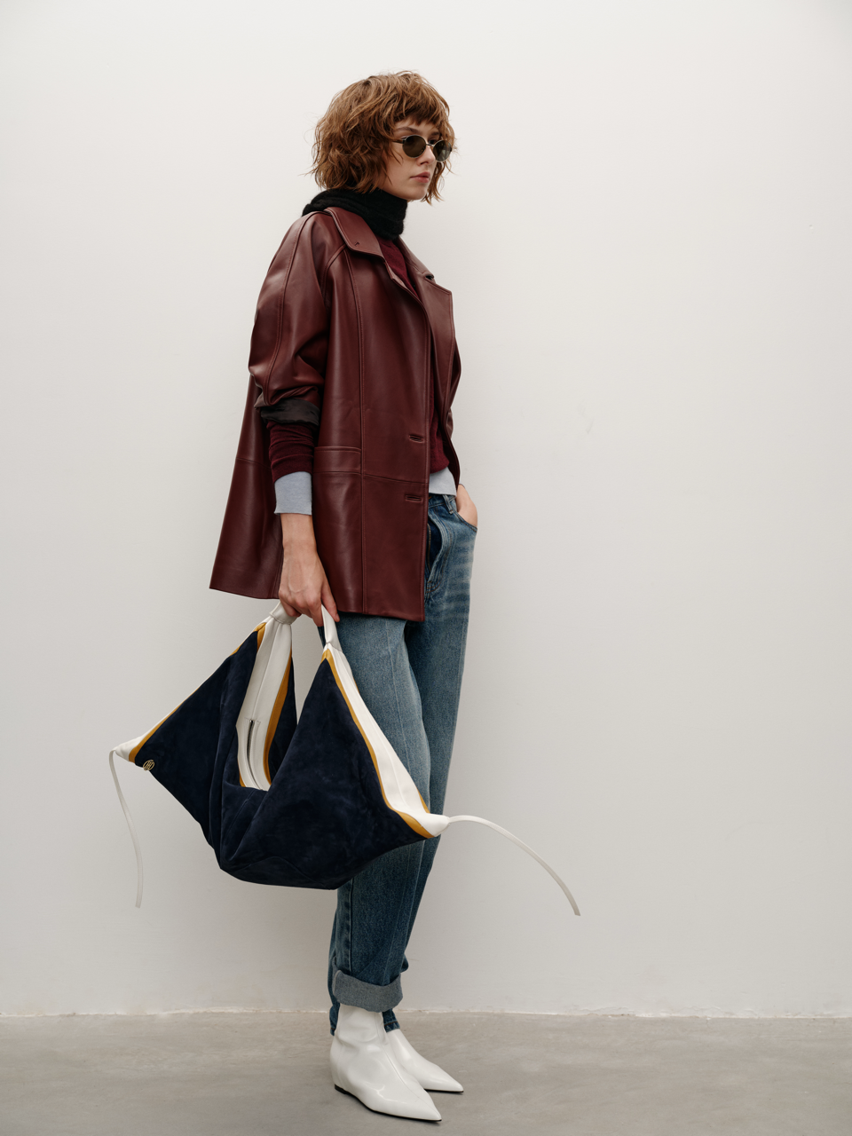 Runway Edition Classic Duffel Series Limited Edition Artistic Color-Blocked Multi-Functional Shoulder & Tote Bag