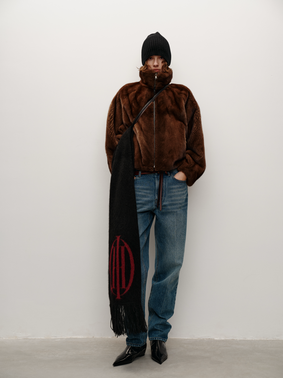 Runway Edition Tibetan Plateau Traceable Yak Down Series Logo Tassel Thickened Scarf