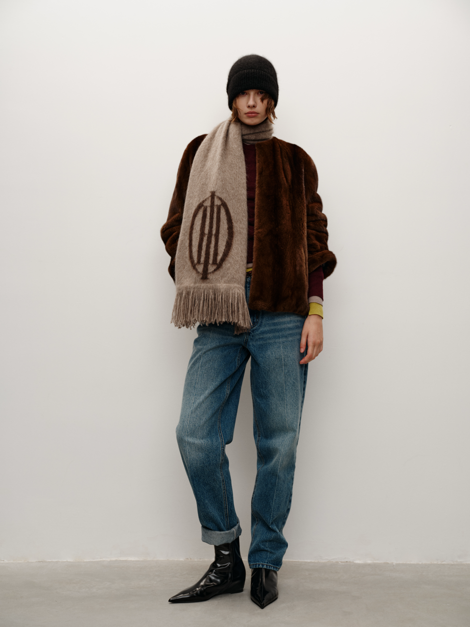 Runway Edition Tibetan Plateau Traceable Yak Down Series Logo Tassel Thickened Scarf