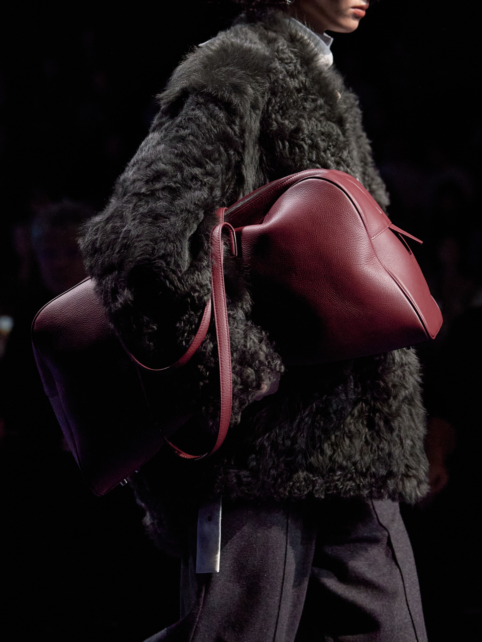 Runway Edition City Boston Series Limited Edition Long Strap Travel Bag 3-in-1 Tote & Shoulder Bag